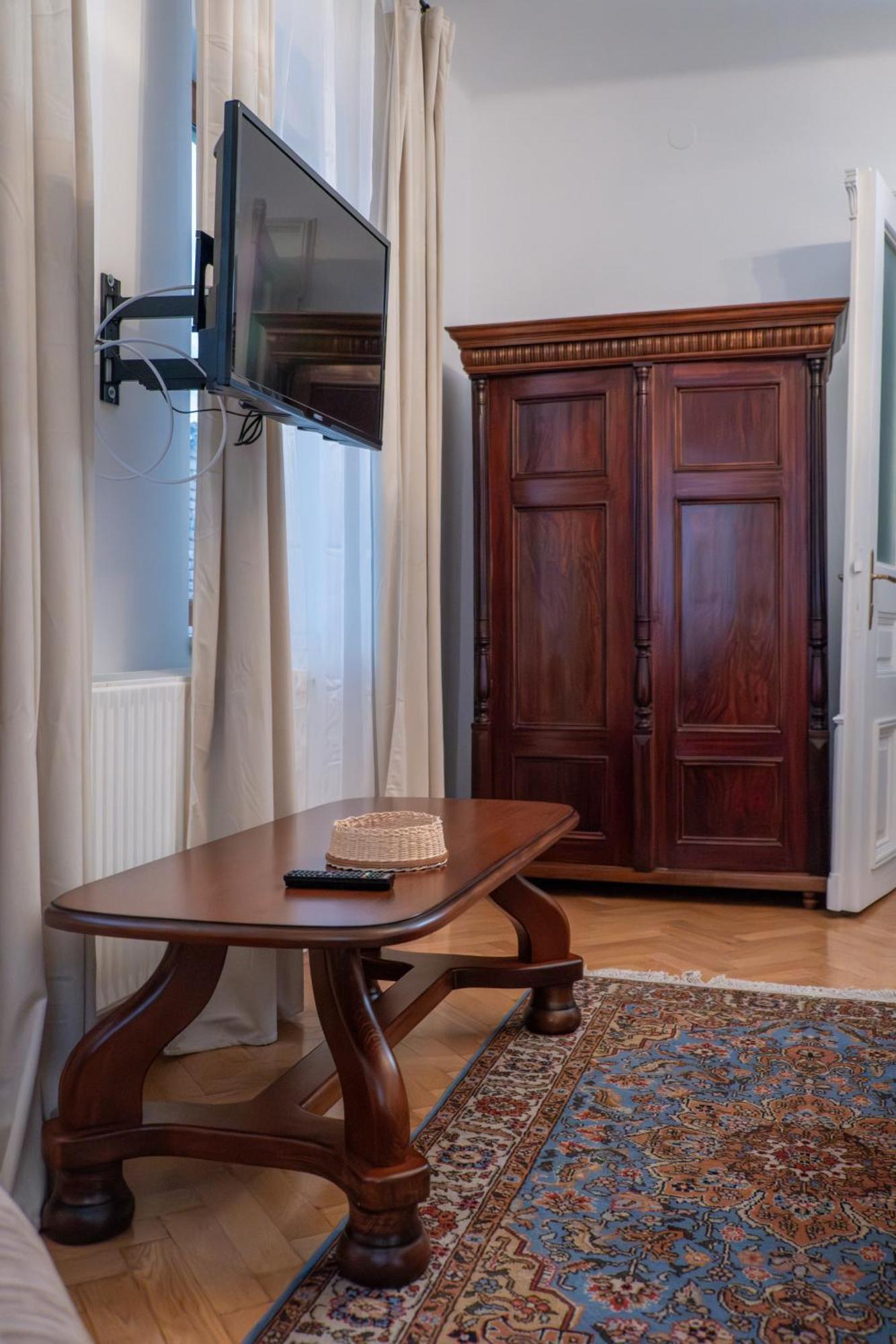 Апартаменты Casa Puscariu Брашов Экстерьер фото